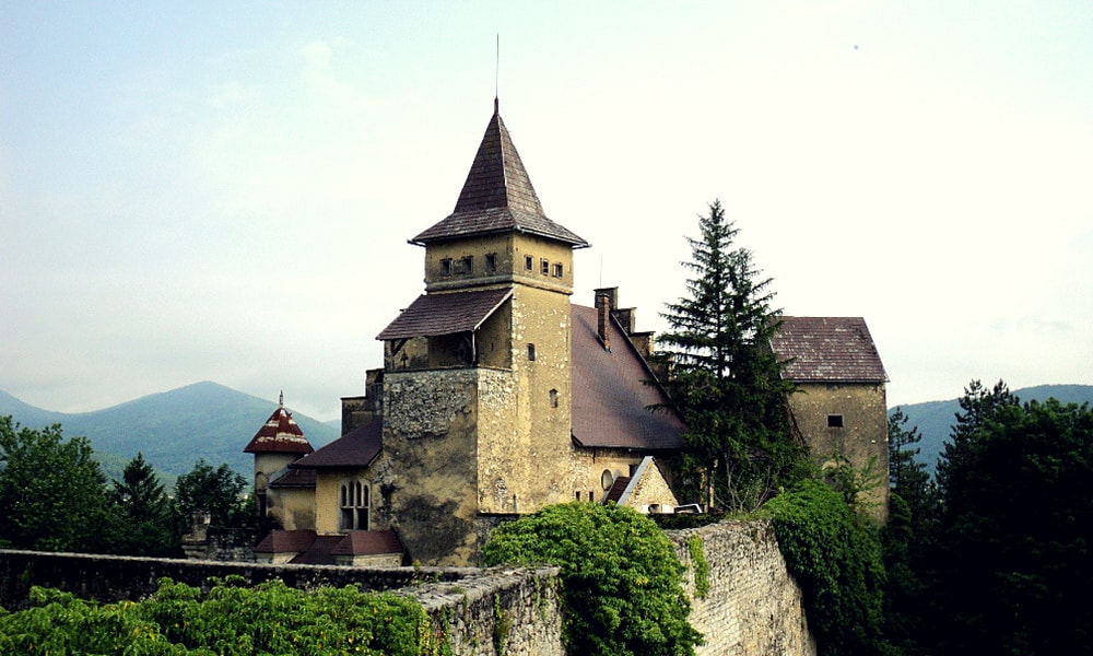 ostrozac castle