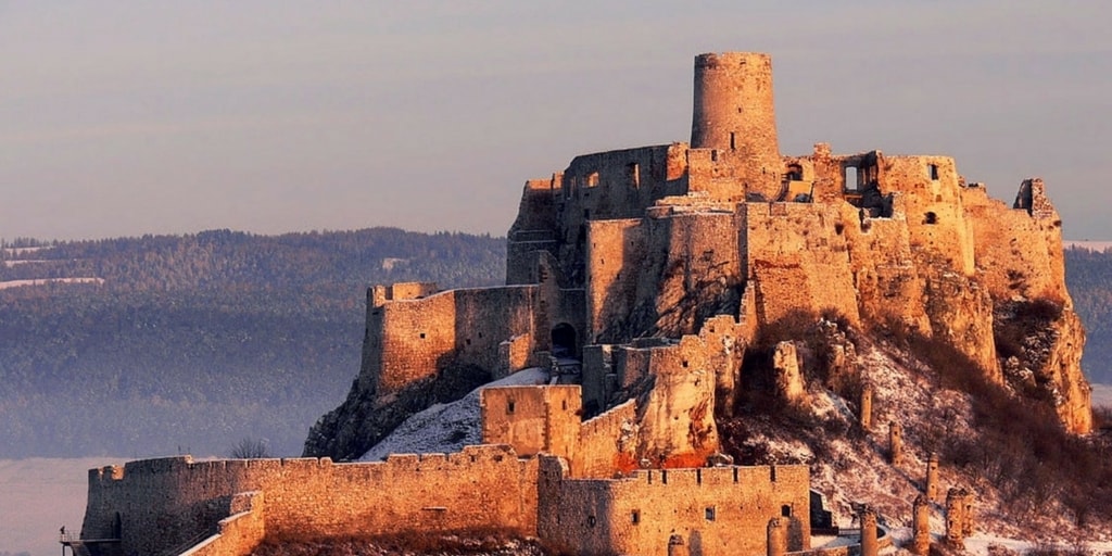 how-did-castles-appear-what-makes-castles-so-unique